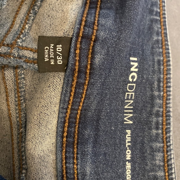 INC pull on jeggings size 10 - Picture 2 of 4